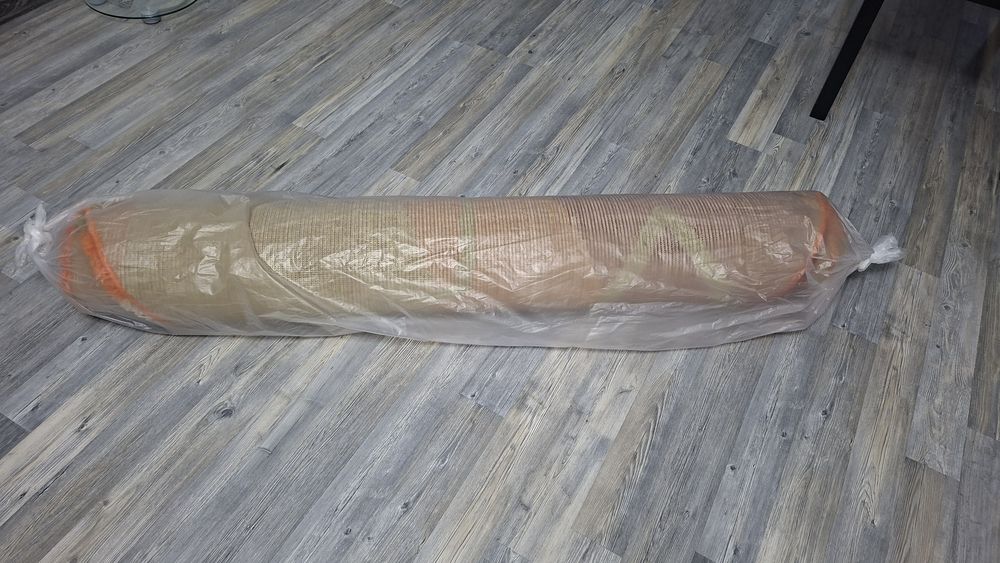 Продаётся ковёр ,
