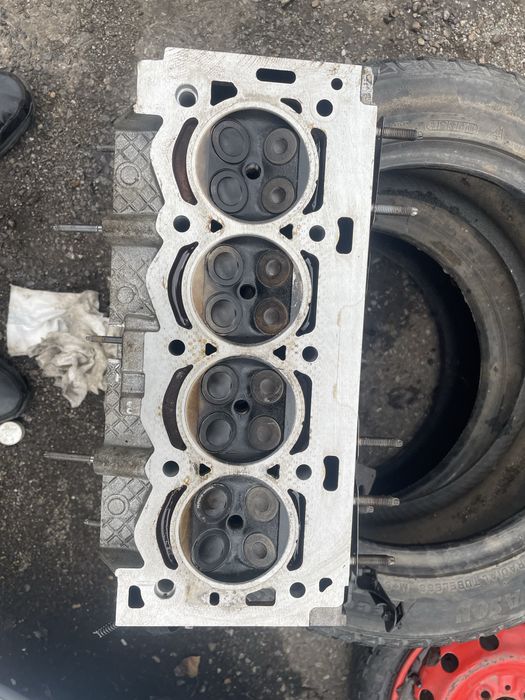 Цилиндрова глава за citroen peugeot 1.4 88 к с пежо ситроен