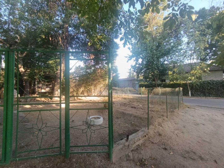 Под офис учун, Шастри, зур нархга 4 хона квартира