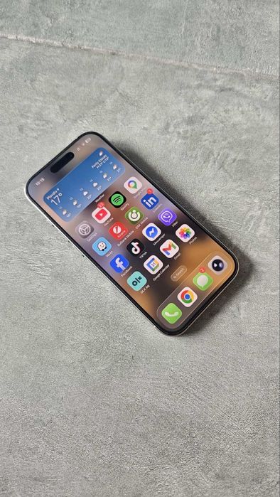 iPhone 16 Pro, Natural Titanium, 128GB