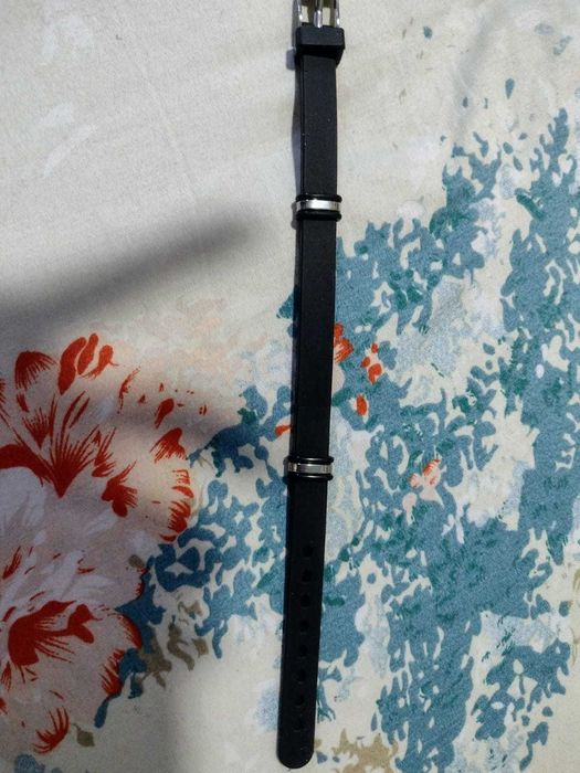 Стилна силиконова гривна - контролируема