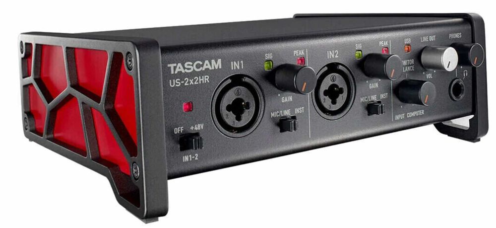 Tascam US-2x2HR USB аудио интерфейс