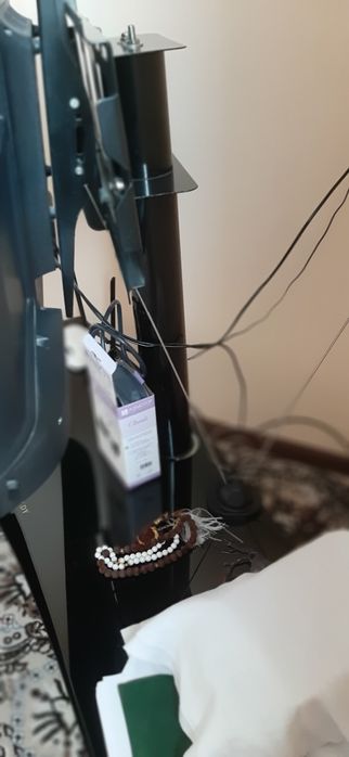 Подставка для телевизора