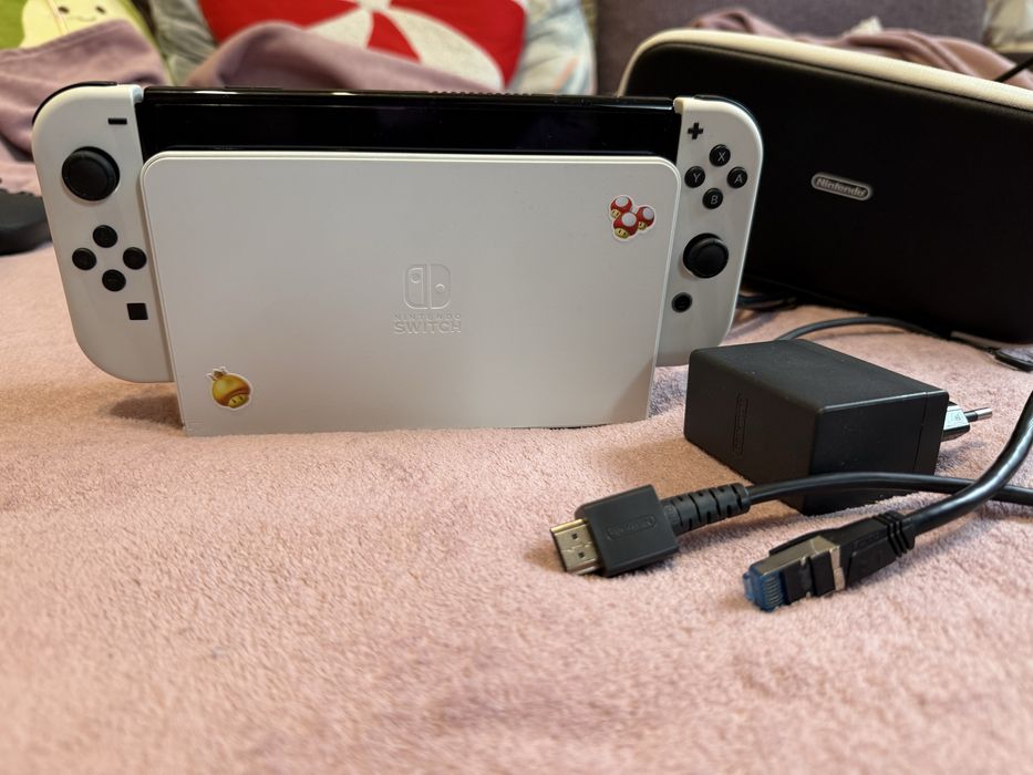 Nintendo Switch OLED White