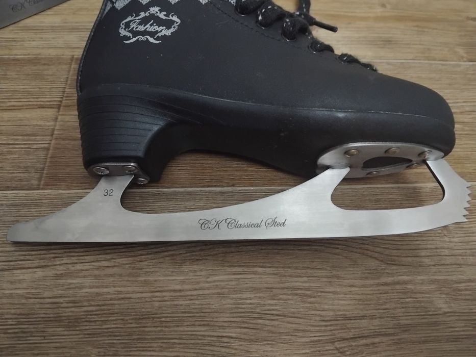 Коньки детские, 32 размер