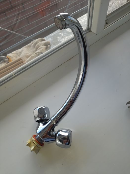 Продаю смеситель