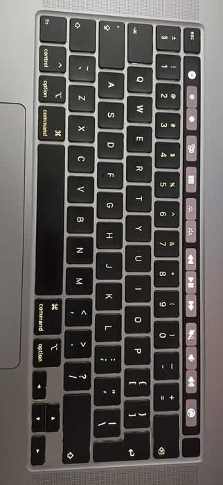 Macbook Pro 16 inch, i7, 2019