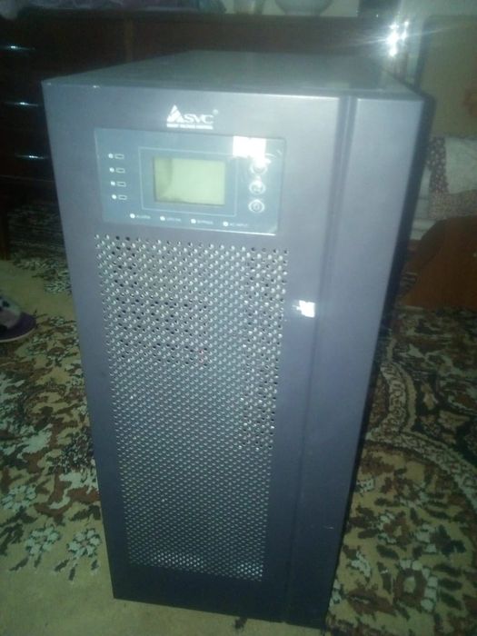 Источник Бесперебойного питания SVC PT-10K-LCD