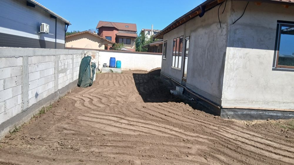 Pământ negru vegetal și Pământ galben