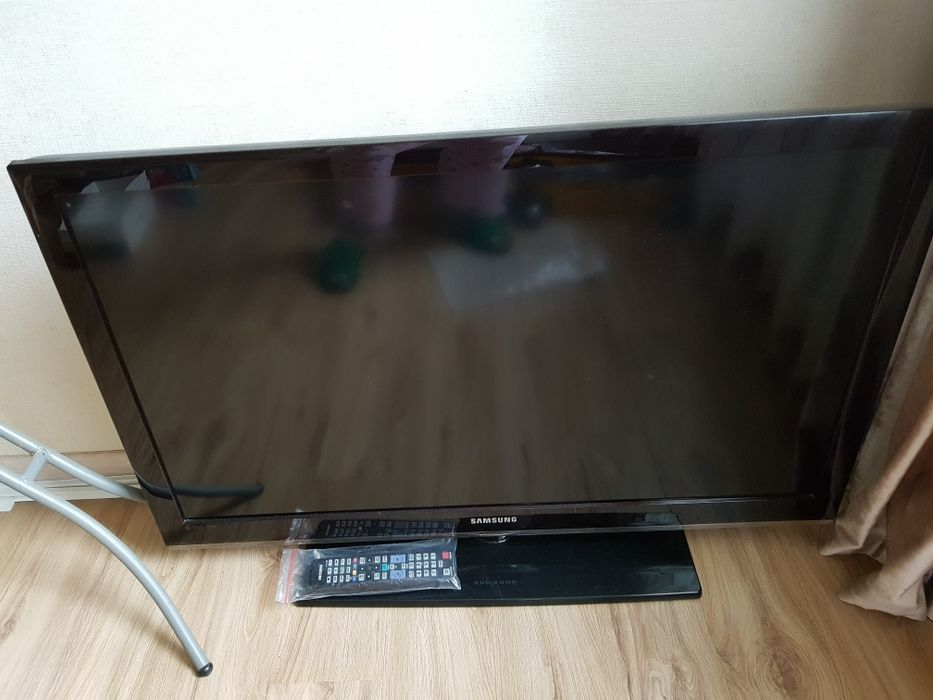 Телевизор Samsung диагональ 40"