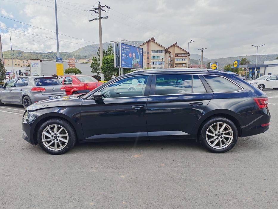 SKODA Superb 2018 — imagine 4