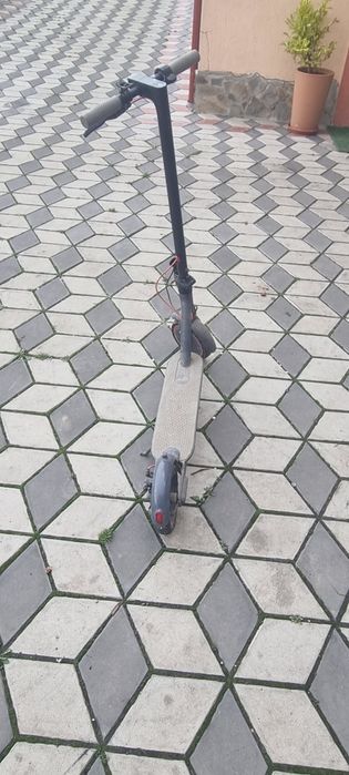 Trotineta AOVO de vânzare