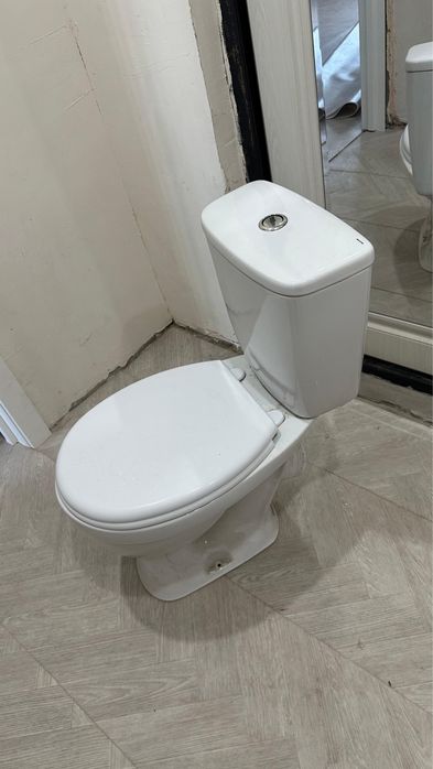 Унитаз сатылады.
