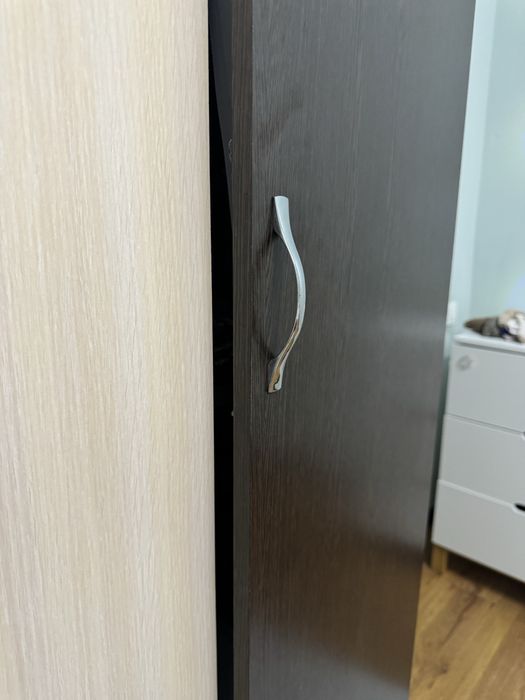 Продам шкаф с комодом