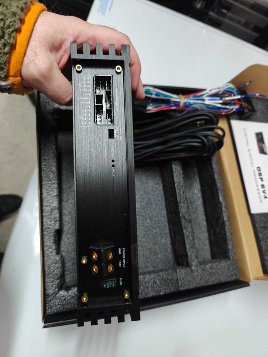 Vand amplificator auto AWAVE DSP 6V4, by STEG, NOU, NEMONTAT, GARANTIE