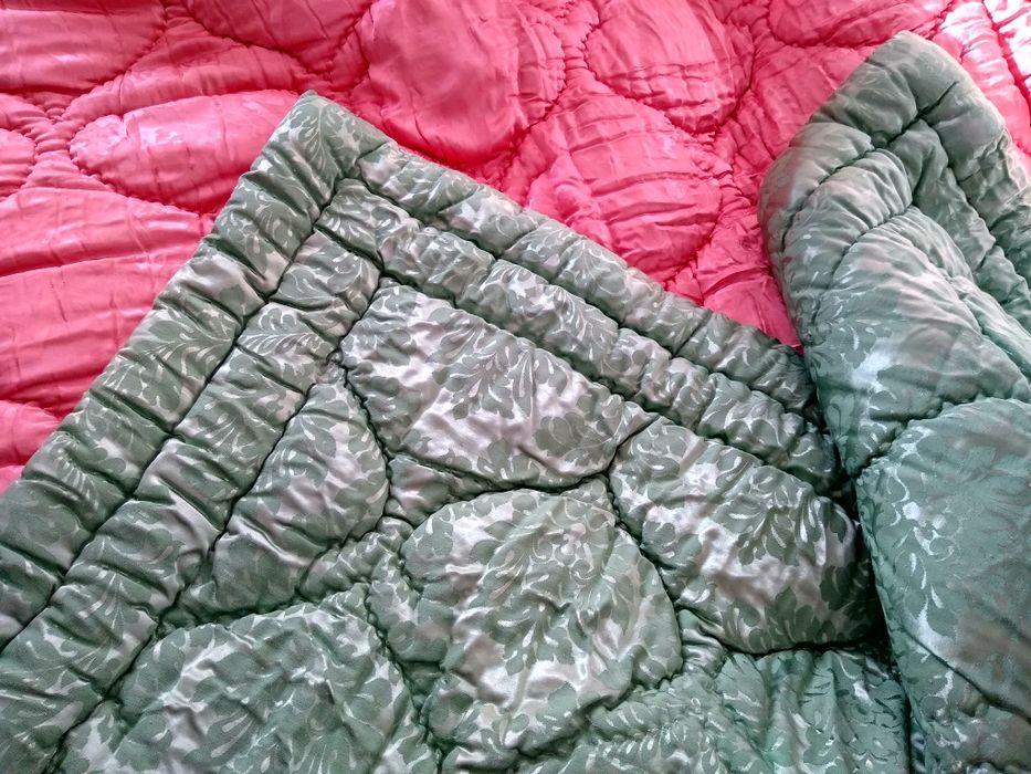 Vând ,cos plapuma lana 100% ,paturi NOI