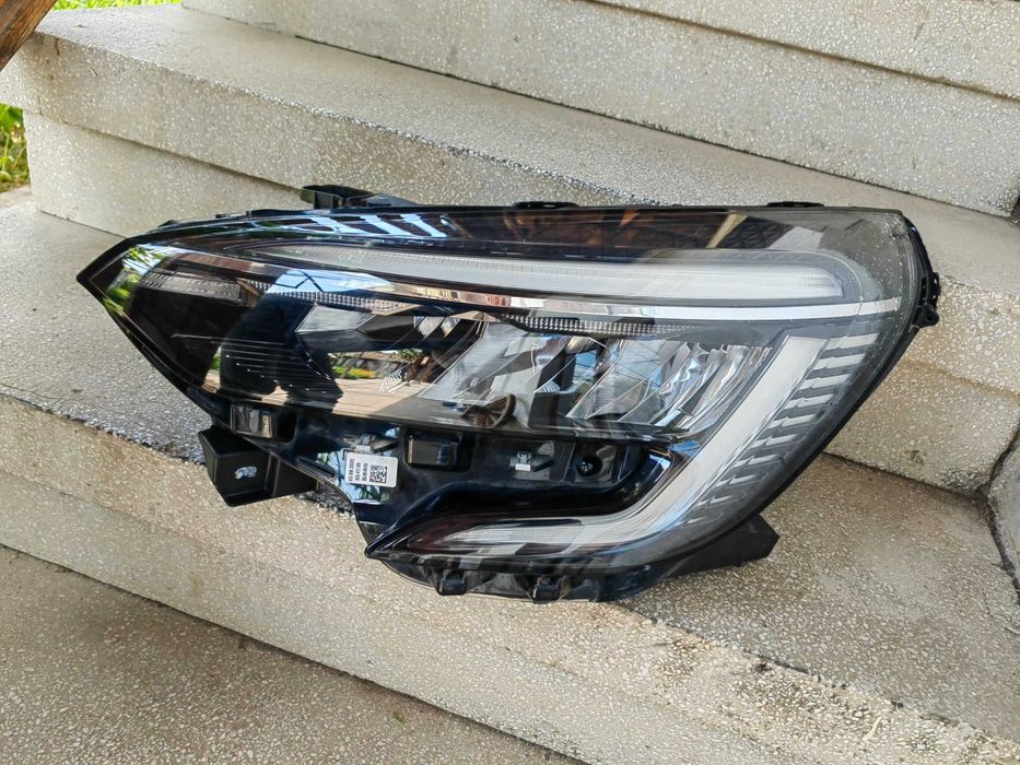 Фар Renault Clio 5 LED 19-23г. Ляв / Фар Рено Клио 5 Оригинален