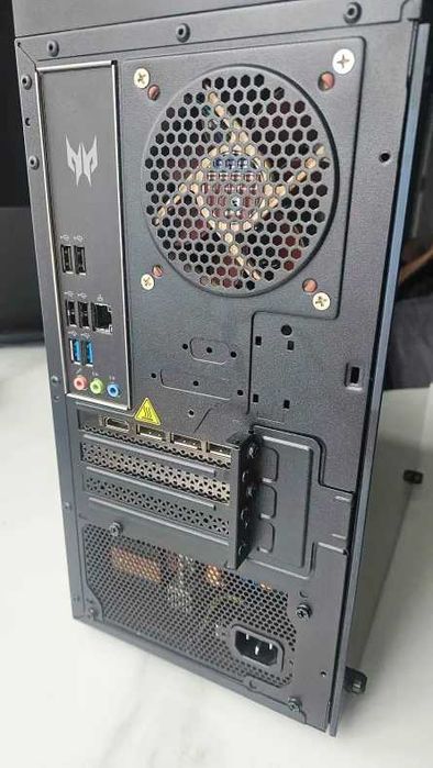 ГЕЙМИНГ КОМПЮТЪР - RTX 3070 / i7-12700KF / 32GB RAM Ъпгрейднато Noctua охлаждане!