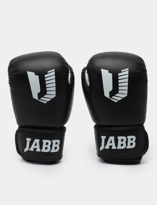 Боксёрские перчатки причина продажи оказалось маленькими.