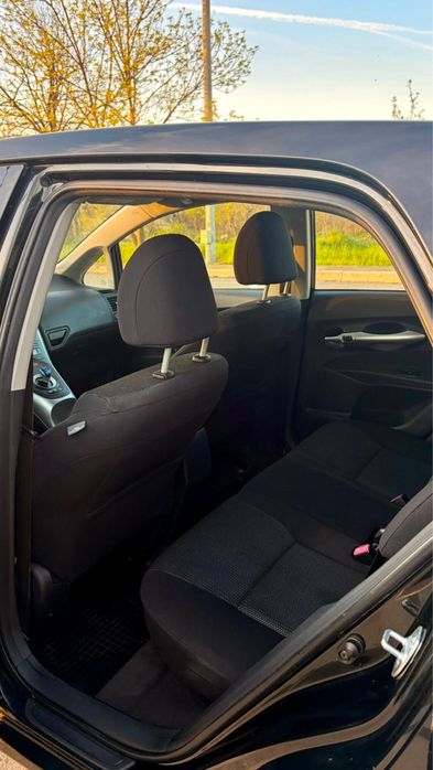 TOYOTA Auris 2011 — imagine 5