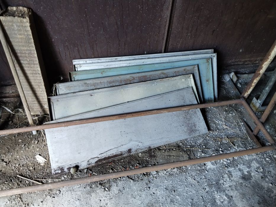 Металлический стеллаж