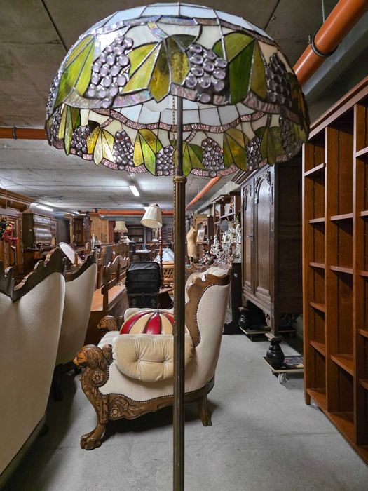 Витрина с интарзия