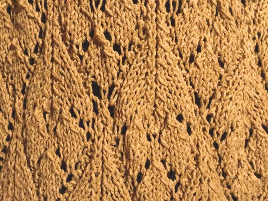 Вязаный жакет ручной работы