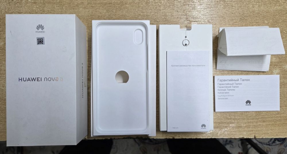 Продам смартфон HUAWEi Nova 3
