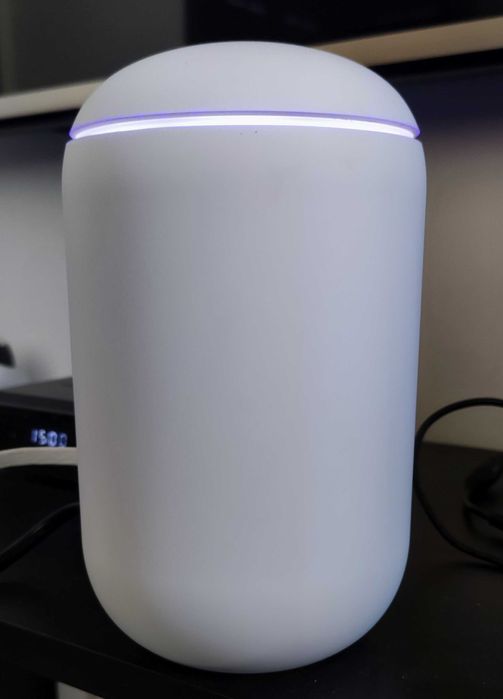 Ubiquiti UDM рутер (Unified Dream Machine) пълен комплект с кутия