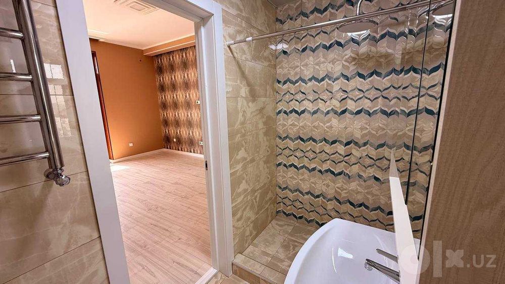 4х ком. 126 кв. с ремонтом, кирпичная новостройка ор-н Махтумкули (НБ)