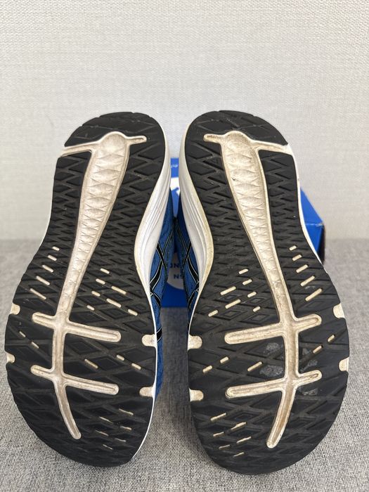 Кроссовки детские Asics