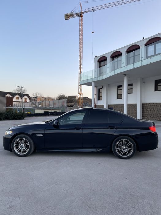 BMW F10 535D/Mpacket/SoftClose/Trapa/HUD/Camere 360
