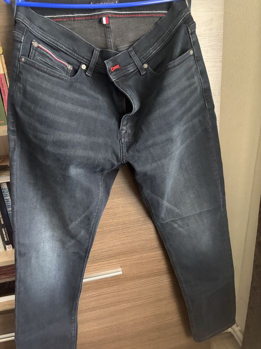 Pantaloni blugi Tommy, slim fit 32 42 Noi