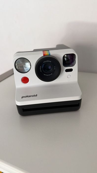 Aparat foto instant Polaroid Now Gen 2