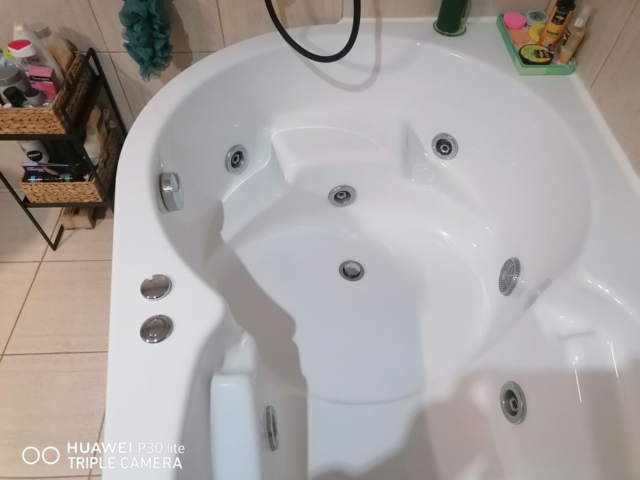 Cada hidromasaj de vânzare