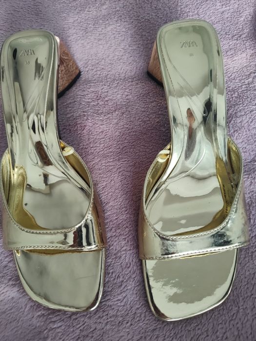 Оригинални обувки 38