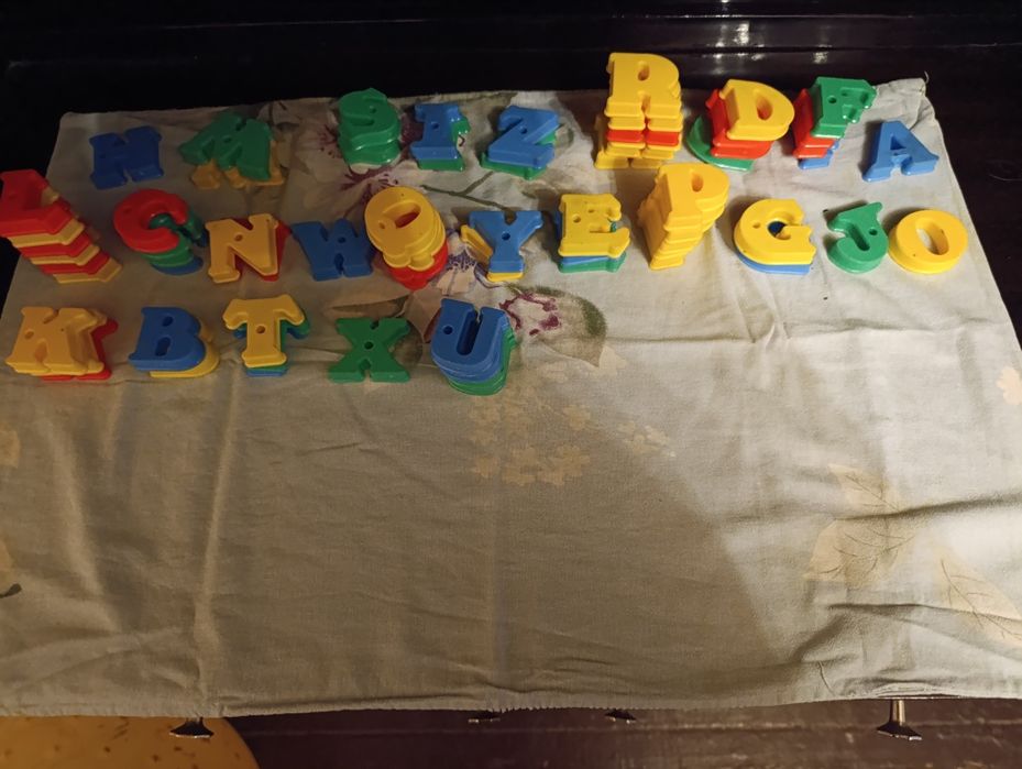 Игрушки для мальчика,пластмассовые машинки. См.все фото