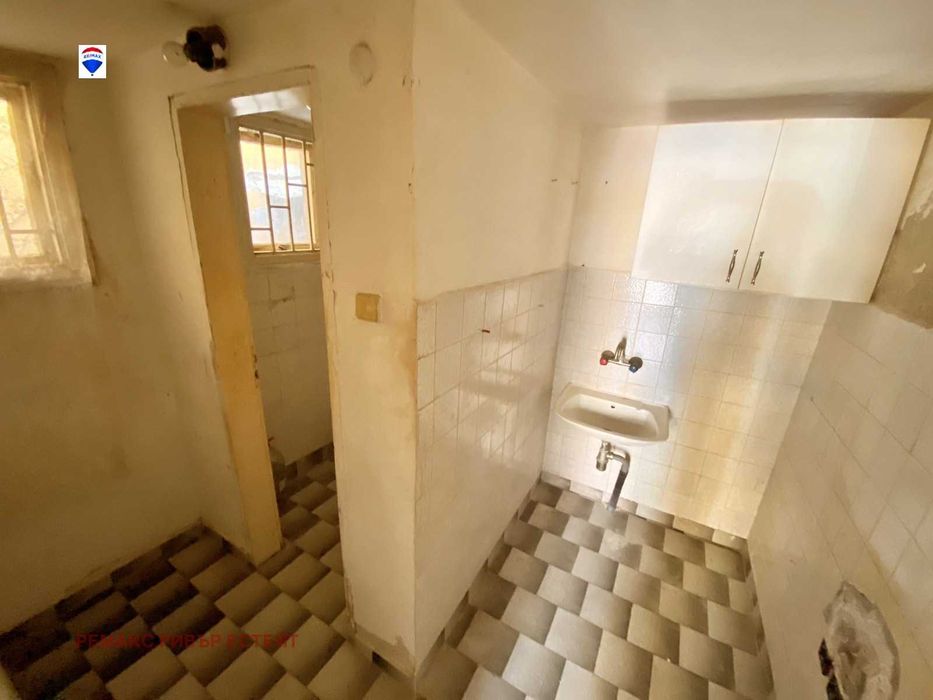 Продава се Офис в Русе, Център - 20 кв.м за 950 €/кв.м - Снимка #1