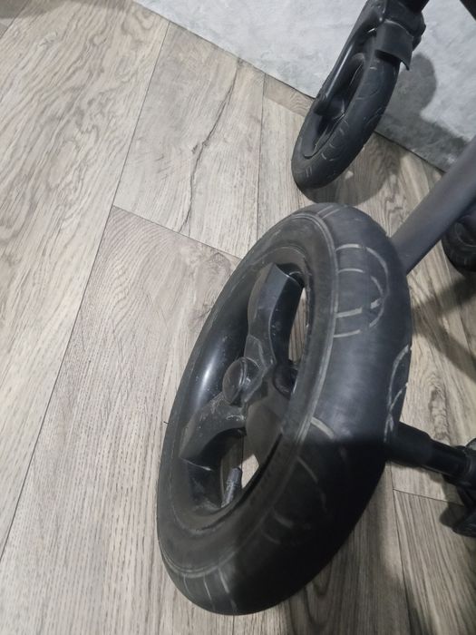 Продам детскую коляску