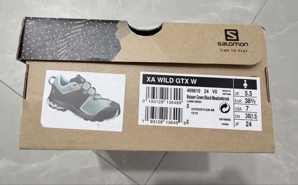 Продам трекинговые Salomon