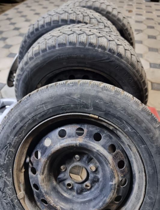 Продам шины с дисками