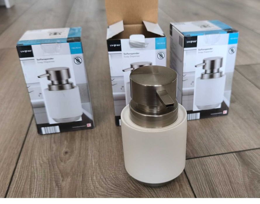Диспенсъри за течен сапун Liv & Bo - 3 бр.
