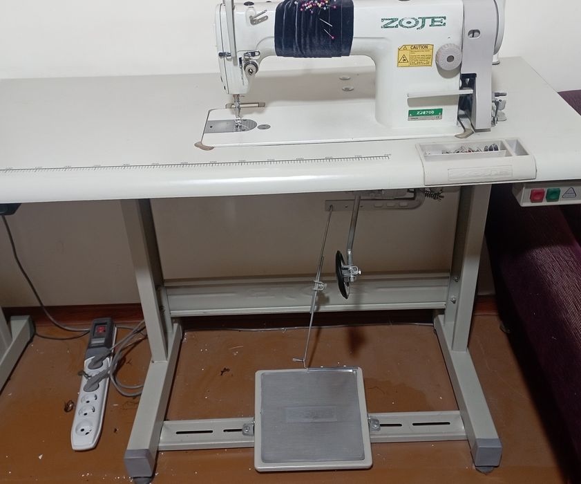 Zoje tikuv moshinasi sotiladi 2ta