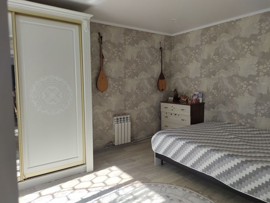 Продаётся четырёх комнатный дом