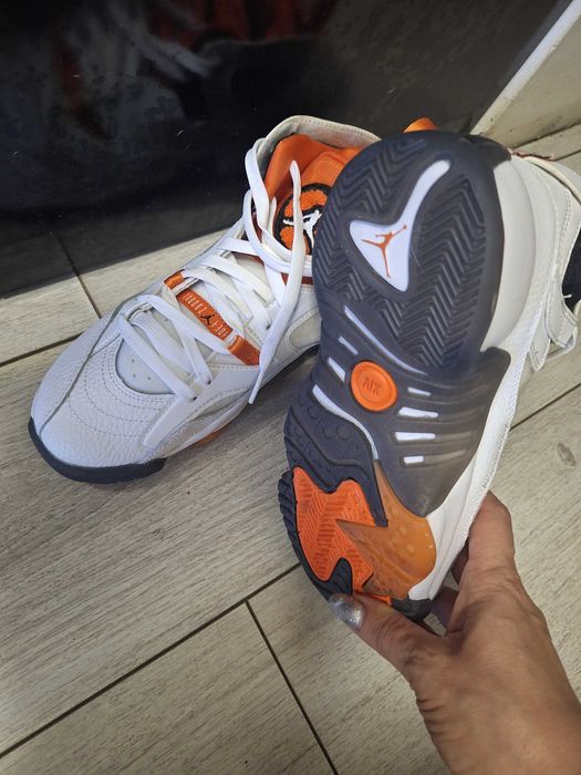 Зимни маратонки Jordan 38 номер
