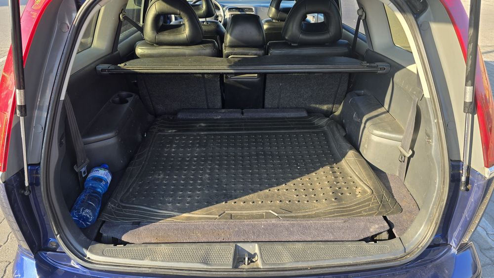 Honda Stream  продава