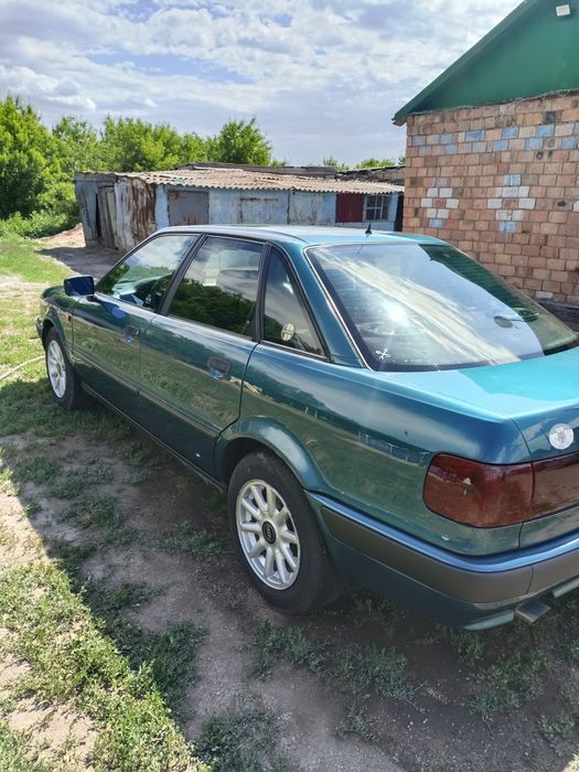 Продам Ауди 80 б4
