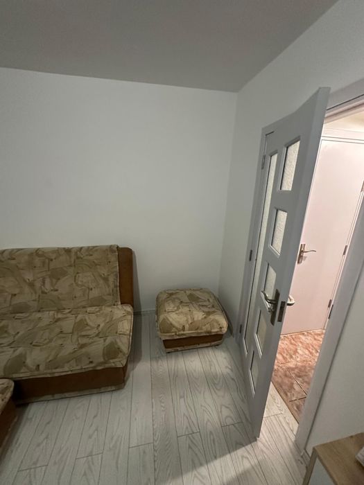 Garsoniera de vanzare / de închiriat