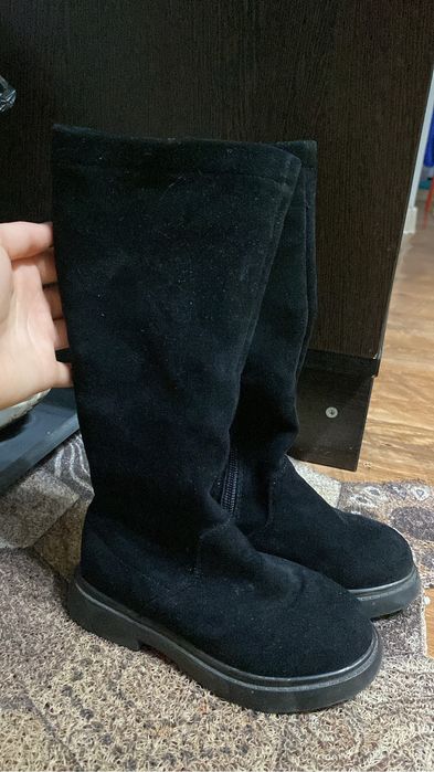 Продам детскую обувь