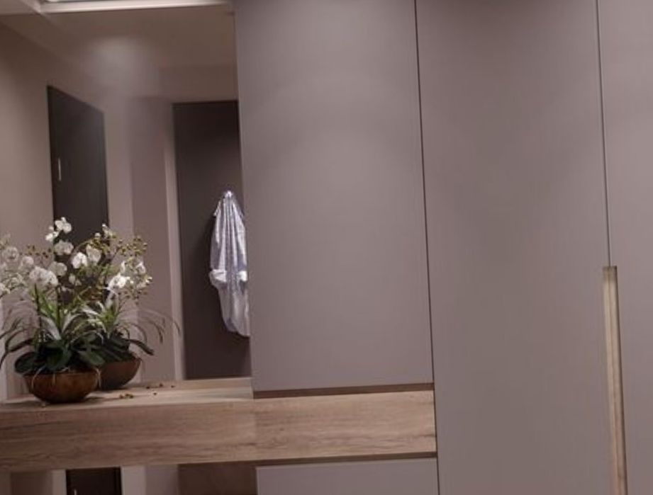 Шкаф под заказ любая